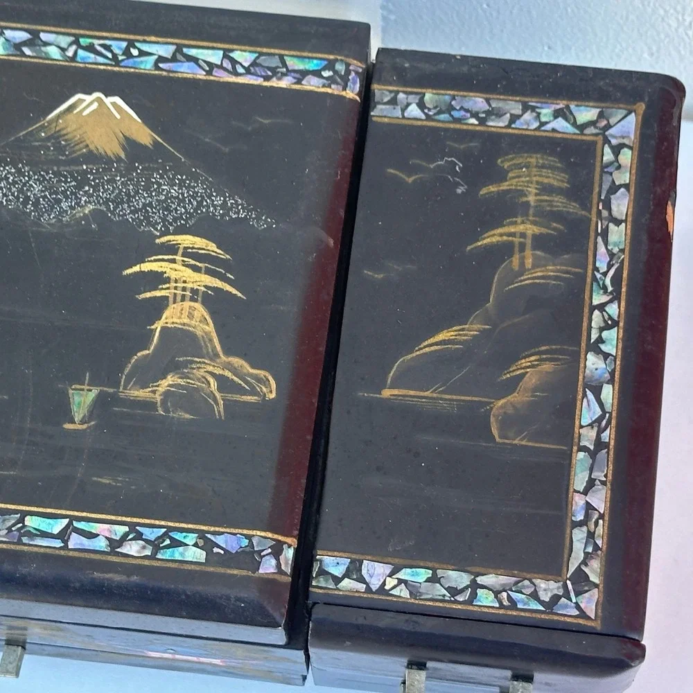 Vintage Black Lacquer Japanese Jewelry Music Box Working Music Sankyo Japan